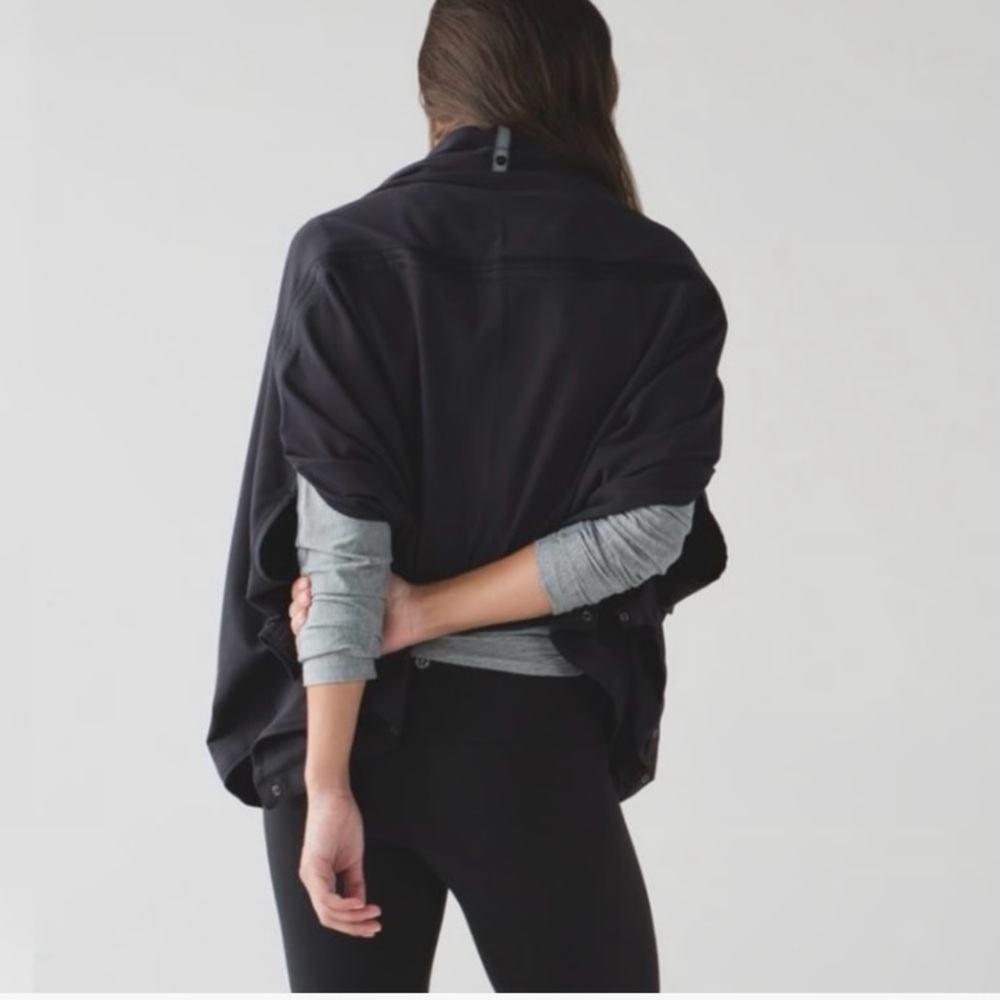 NWT LULULEMON VINYASA WRAP
RLSR/BLK
ONE SIZE
SOLD OUT